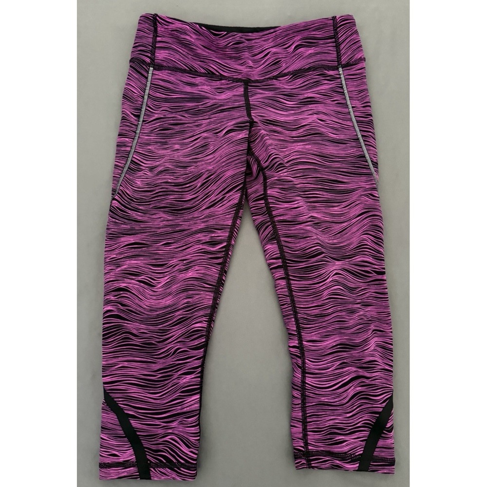 Lululemon Leggings Womens Size 6 Purple Life Lines Polar On Track Crop Pocket